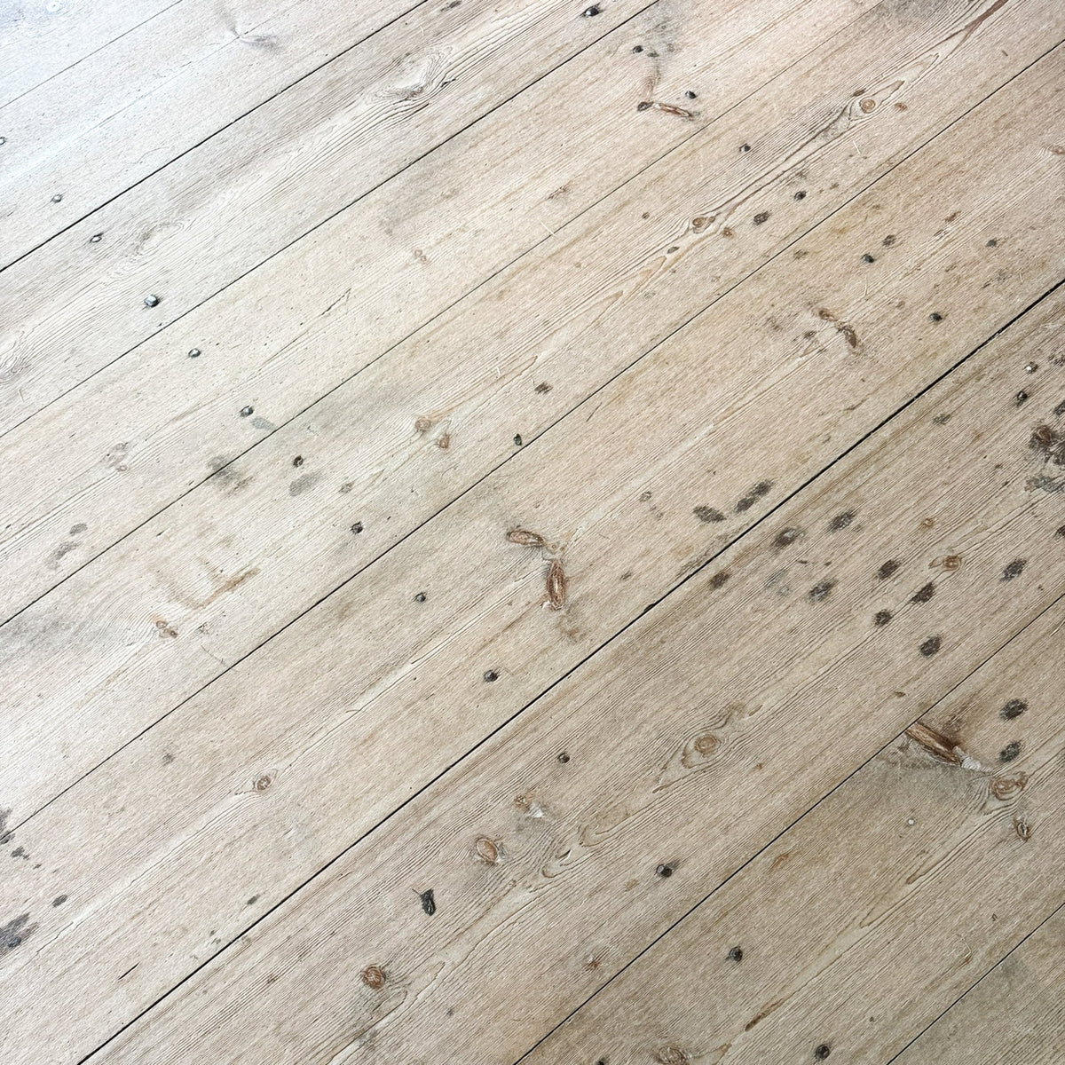 8 golv du inte ska rengöra med linoljesåpa
